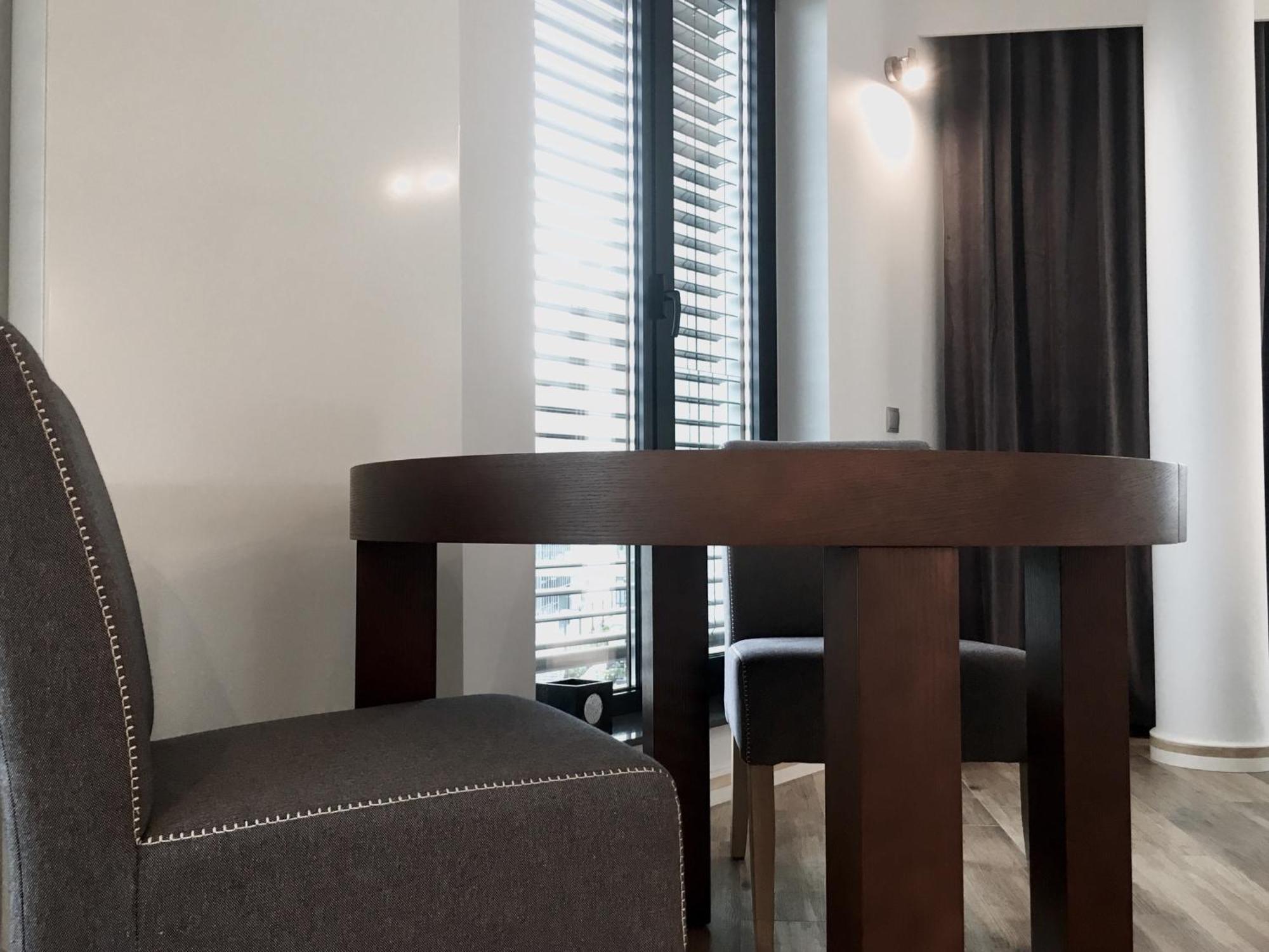 Fractal Guest Rooms - Poznan Centrum Andersia Square & Old Town Buitenkant foto