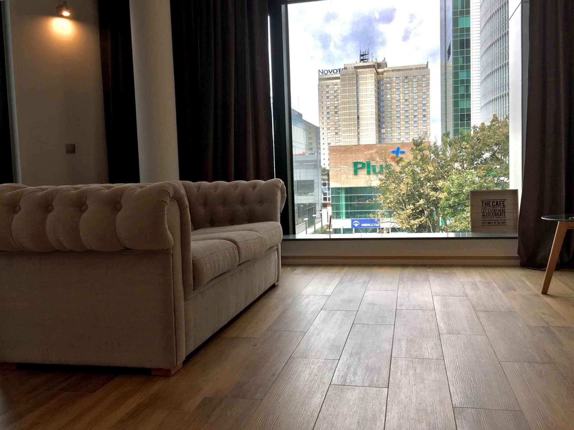 Fractal Guest Rooms - Poznan Centrum Andersia Square & Old Town Buitenkant foto