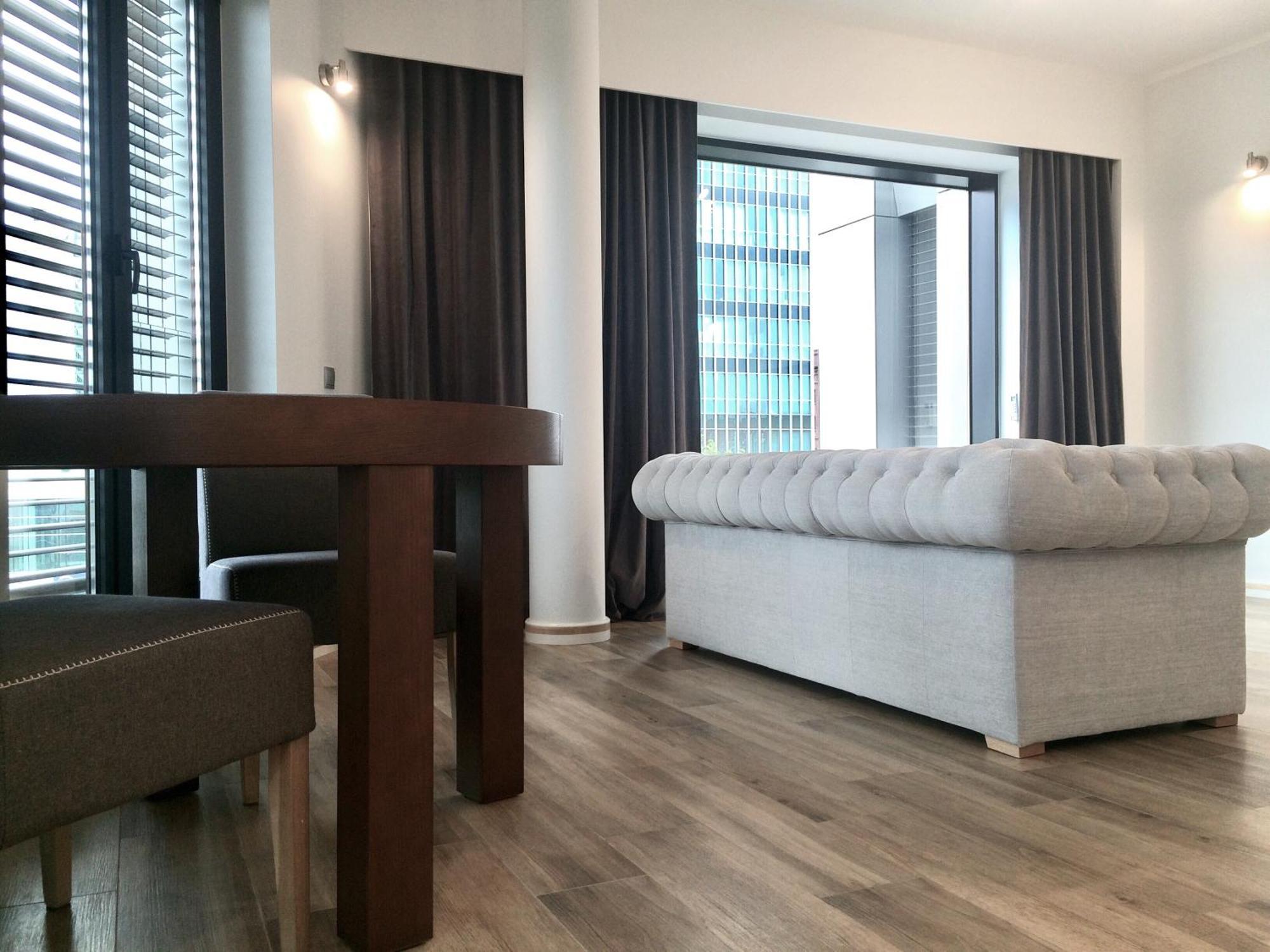 Fractal Guest Rooms - Poznan Centrum Andersia Square & Old Town Buitenkant foto