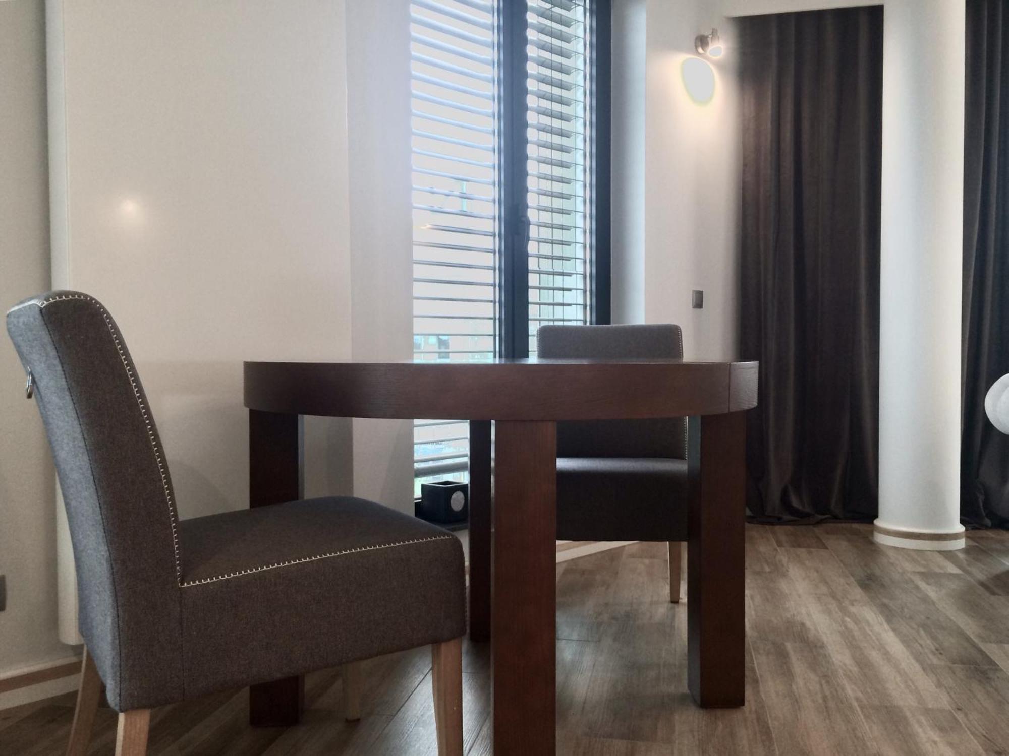 Fractal Guest Rooms - Poznan Centrum Andersia Square & Old Town Buitenkant foto
