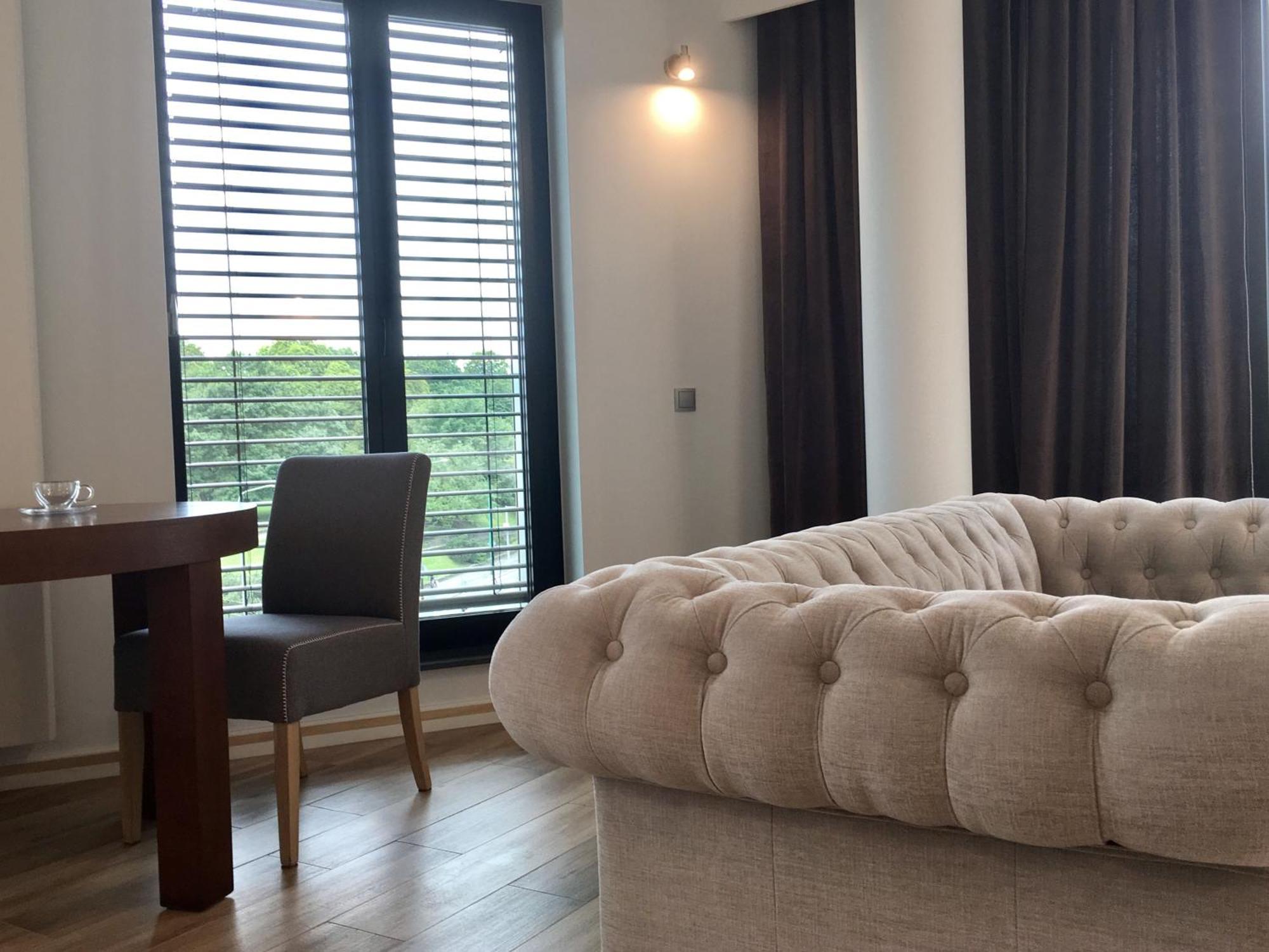 Fractal Guest Rooms - Poznan Centrum Andersia Square & Old Town Buitenkant foto